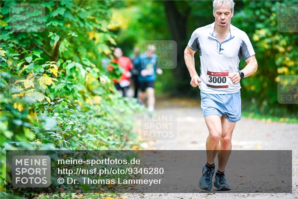 12.10.2025 - Bramfelder Halbmarathon 2025 Dr. Thomas Lammeyer http://msf.ph/oto/9346280 12.10.2025 10:19:31 Laufen 3000 meine-sportfotos.de