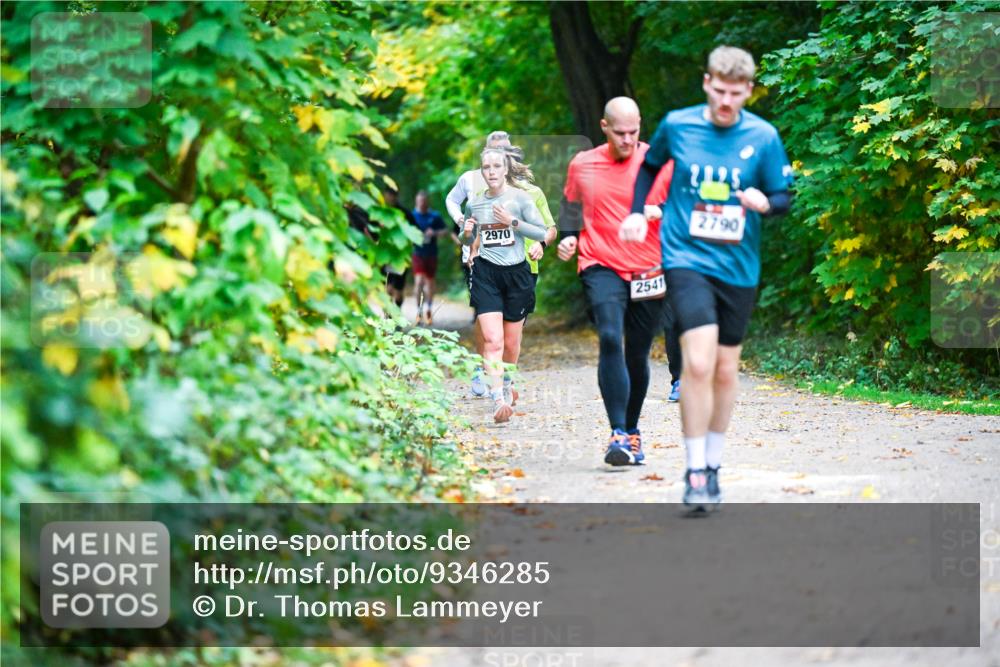 12.10.2025 - Bramfelder Halbmarathon 2025 Dr. Thomas Lammeyer http://msf.ph/oto/9346285 12.10.2025 10:19:36 Laufen 2970, 2541, 2790 meine-sportfotos.de