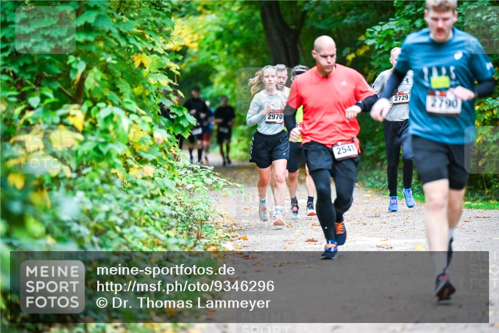 12.10.2025 - Bramfelder Halbmarathon 2025 Dr. Thomas Lammeyer http://msf.ph/oto/9346296 12.10.2025 10:19:38 Laufen 2970, 2541, 2729, 2790 meine-sportfotos.de