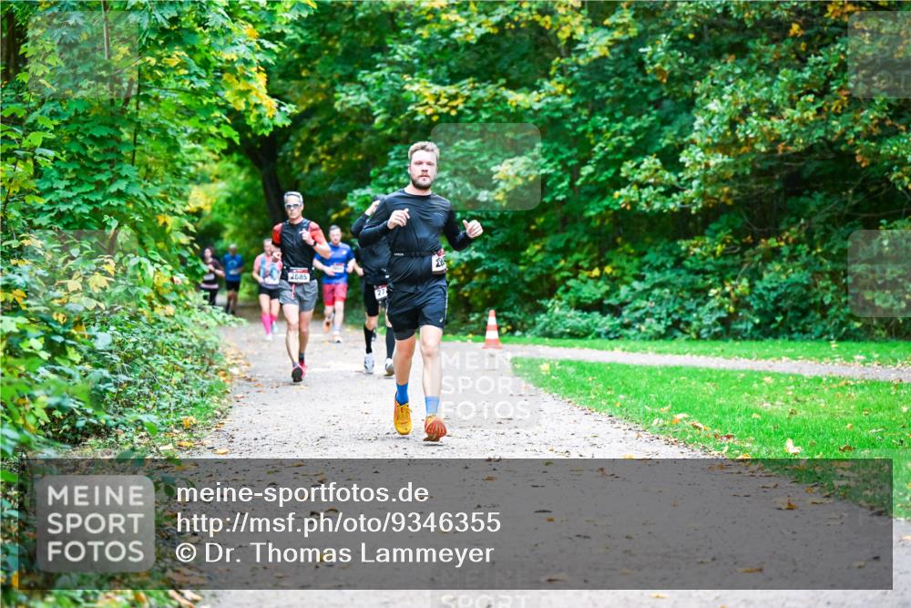 12.10.2025 - Bramfelder Halbmarathon 2025 Dr. Thomas Lammeyer http://msf.ph/oto/9346355 12.10.2025 10:19:50 Laufen 2685 meine-sportfotos.de