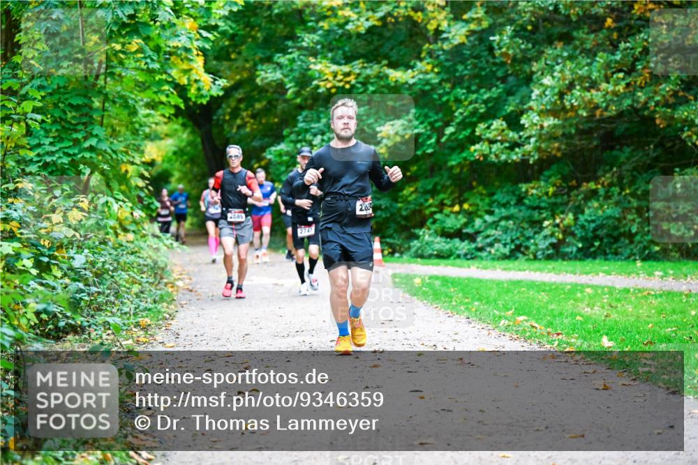 12.10.2025 - Bramfelder Halbmarathon 2025 Dr. Thomas Lammeyer http://msf.ph/oto/9346359 12.10.2025 10:19:51 Laufen 2685, 2747, 282 meine-sportfotos.de