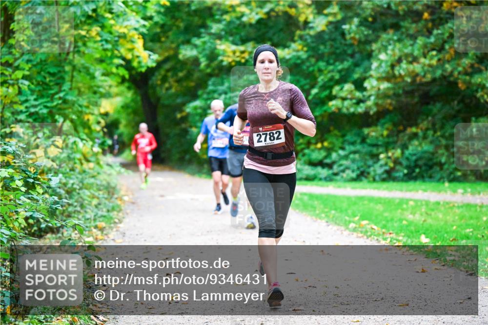 12.10.2025 - Bramfelder Halbmarathon 2025 Dr. Thomas Lammeyer http://msf.ph/oto/9346431 12.10.2025 10:20:02 Laufen 2782 meine-sportfotos.de