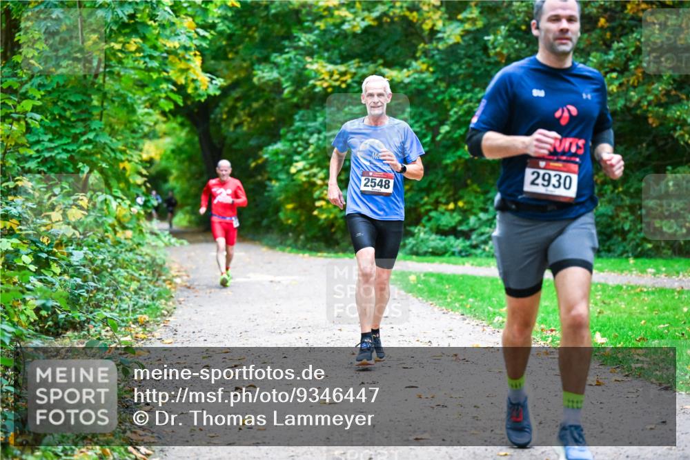 12.10.2025 - Bramfelder Halbmarathon 2025 Dr. Thomas Lammeyer http://msf.ph/oto/9346447 12.10.2025 10:20:05 Laufen 2548, 2930, 141 meine-sportfotos.de