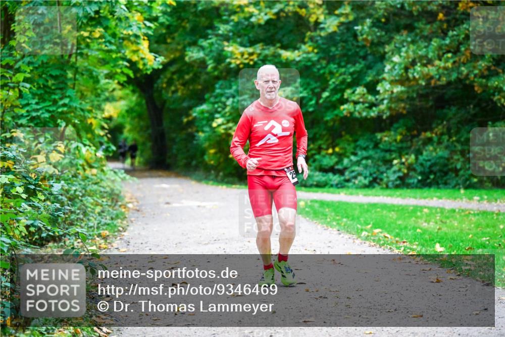 12.10.2025 - Bramfelder Halbmarathon 2025 Dr. Thomas Lammeyer http://msf.ph/oto/9346469 12.10.2025 10:20:09 Laufen  meine-sportfotos.de