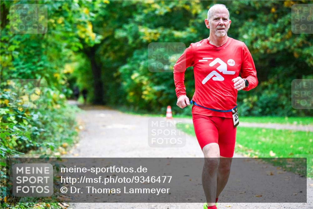 12.10.2025 - Bramfelder Halbmarathon 2025 Dr. Thomas Lammeyer http://msf.ph/oto/9346477 12.10.2025 10:20:10 Laufen  meine-sportfotos.de