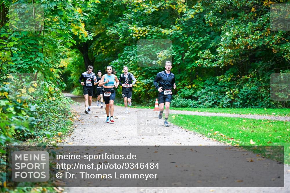 12.10.2025 - Bramfelder Halbmarathon 2025 Dr. Thomas Lammeyer http://msf.ph/oto/9346484 12.10.2025 10:20:25 Laufen  meine-sportfotos.de