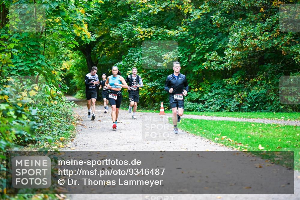 12.10.2025 - Bramfelder Halbmarathon 2025 Dr. Thomas Lammeyer http://msf.ph/oto/9346487 12.10.2025 10:20:25 Laufen  meine-sportfotos.de