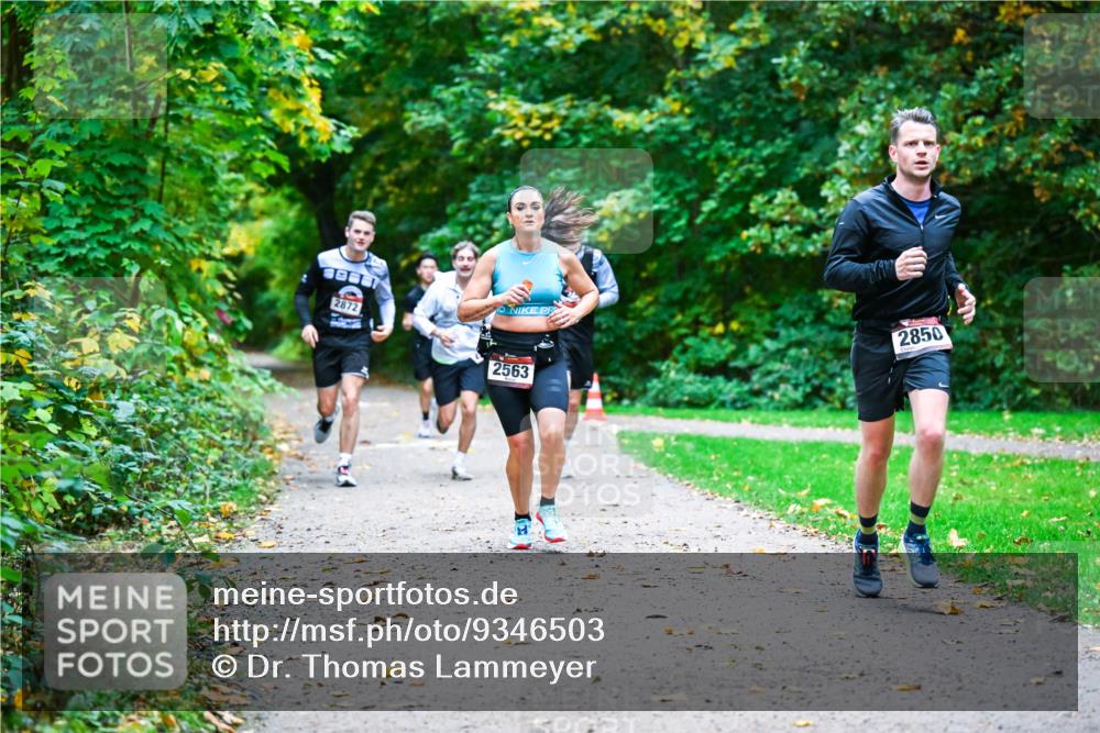 12.10.2025 - Bramfelder Halbmarathon 2025 Dr. Thomas Lammeyer http://msf.ph/oto/9346503 12.10.2025 10:20:28 Laufen 2872, 2563, 2850 meine-sportfotos.de