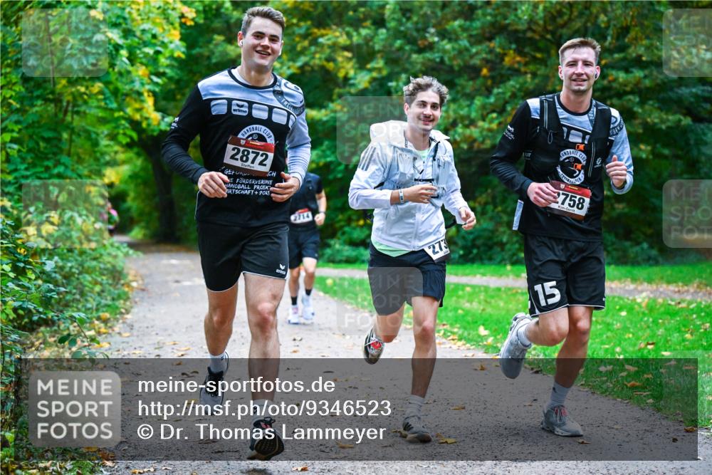 12.10.2025 - Bramfelder Halbmarathon 2025 Dr. Thomas Lammeyer http://msf.ph/oto/9346523 12.10.2025 10:20:31 Laufen 2872, 2714, 273, 2758, 15 meine-sportfotos.de