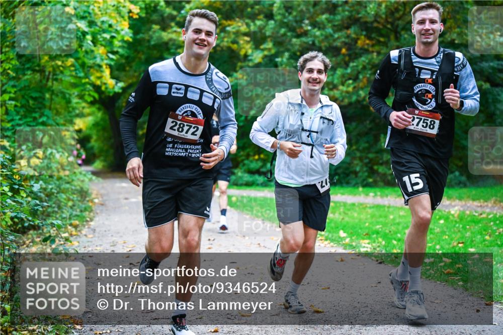 12.10.2025 - Bramfelder Halbmarathon 2025 Dr. Thomas Lammeyer http://msf.ph/oto/9346524 12.10.2025 10:20:31 Laufen 2872, 27, 2758, 15, 6 meine-sportfotos.de