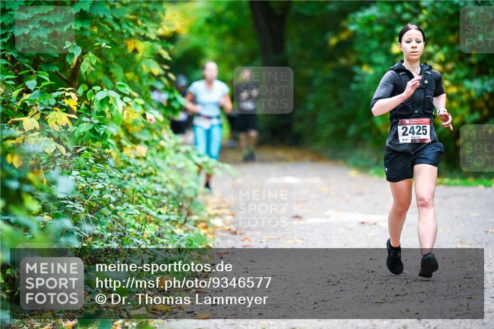 12.10.2025 - Bramfelder Halbmarathon 2025 Dr. Thomas Lammeyer http://msf.ph/oto/9346577 12.10.2025 10:20:45 Laufen 2425, 27 meine-sportfotos.de