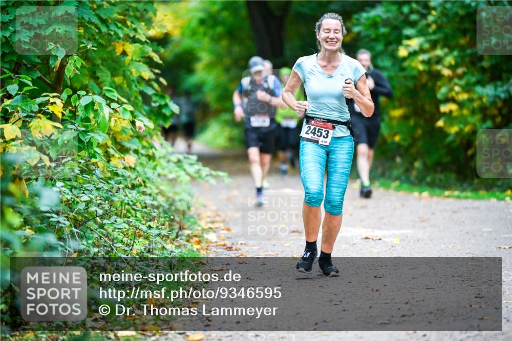 12.10.2025 - Bramfelder Halbmarathon 2025 Dr. Thomas Lammeyer http://msf.ph/oto/9346595 12.10.2025 10:20:50 Laufen 2453, 58 meine-sportfotos.de