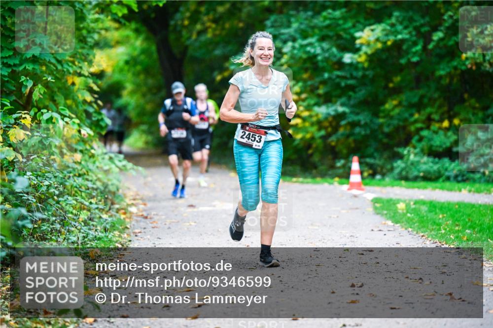 12.10.2025 - Bramfelder Halbmarathon 2025 Dr. Thomas Lammeyer http://msf.ph/oto/9346599 12.10.2025 10:20:51 Laufen 2453, 5 meine-sportfotos.de