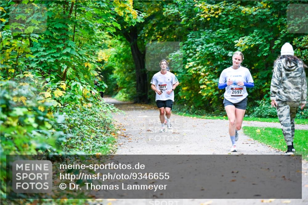 12.10.2025 - Bramfelder Halbmarathon 2025 Dr. Thomas Lammeyer http://msf.ph/oto/9346655 12.10.2025 10:21:04 Laufen 2977, 2697 meine-sportfotos.de