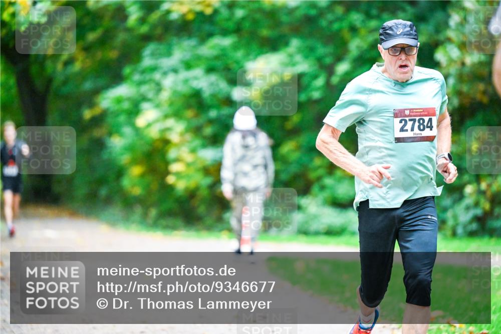 12.10.2025 - Bramfelder Halbmarathon 2025 Dr. Thomas Lammeyer http://msf.ph/oto/9346677 12.10.2025 10:21:11 Laufen 34, 2784 meine-sportfotos.de