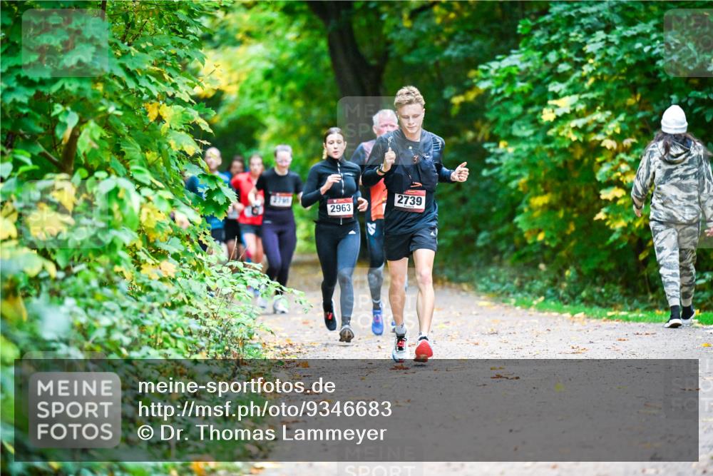 12.10.2025 - Bramfelder Halbmarathon 2025 Dr. Thomas Lammeyer http://msf.ph/oto/9346683 12.10.2025 10:21:14 Laufen 2963, 2739 meine-sportfotos.de