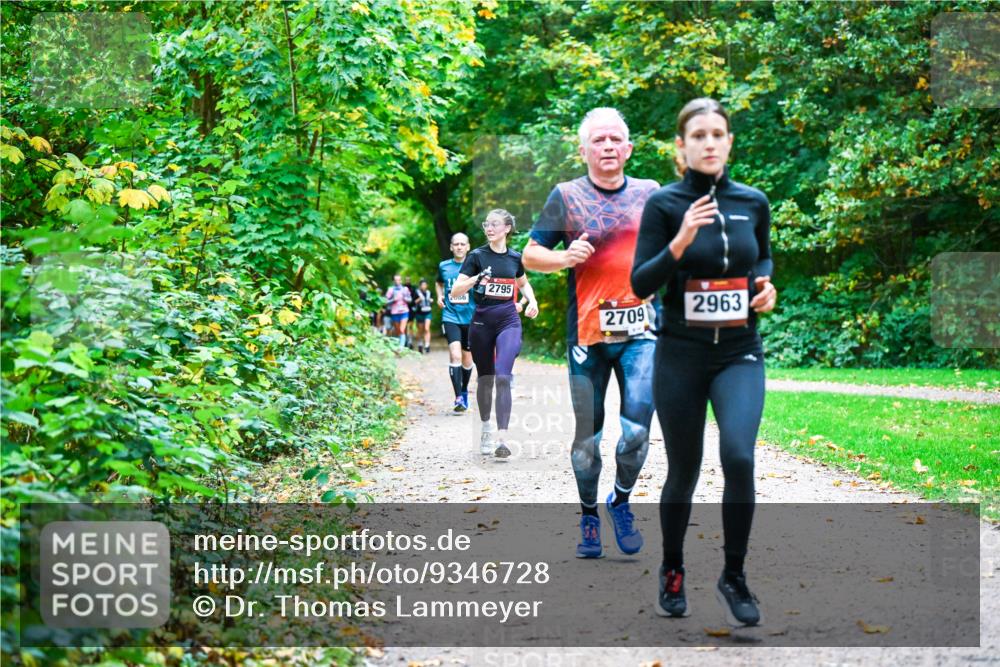 12.10.2025 - Bramfelder Halbmarathon 2025 Dr. Thomas Lammeyer http://msf.ph/oto/9346728 12.10.2025 10:21:22 Laufen 2006, 2795, 2709, 2963 meine-sportfotos.de