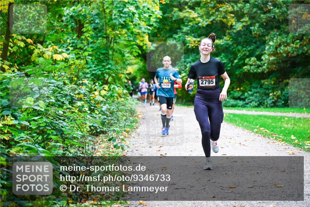 12.10.2025 - Bramfelder Halbmarathon 2025 Dr. Thomas Lammeyer http://msf.ph/oto/9346733 12.10.2025 10:21:24 Laufen 2686, 2795 meine-sportfotos.de