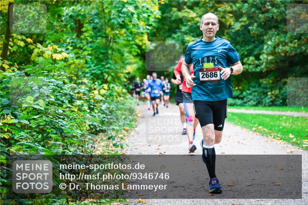 12.10.2025 - Bramfelder Halbmarathon 2025 Dr. Thomas Lammeyer http://msf.ph/oto/9346746 12.10.2025 10:21:26 Laufen 2025, 2686 meine-sportfotos.de