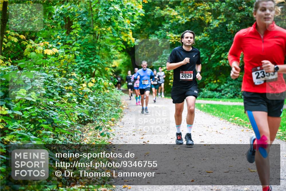 12.10.2025 - Bramfelder Halbmarathon 2025 Dr. Thomas Lammeyer http://msf.ph/oto/9346755 12.10.2025 10:21:28 Laufen 2829, 2355 meine-sportfotos.de