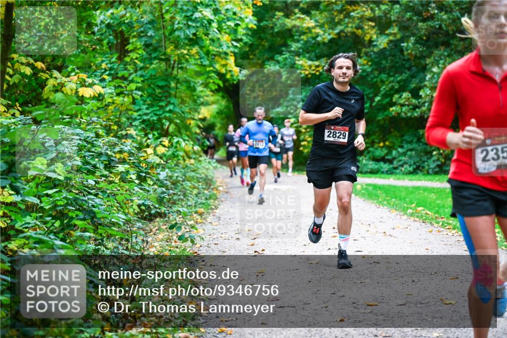 12.10.2025 - Bramfelder Halbmarathon 2025 Dr. Thomas Lammeyer http://msf.ph/oto/9346756 12.10.2025 10:21:28 Laufen 2829, 235 meine-sportfotos.de