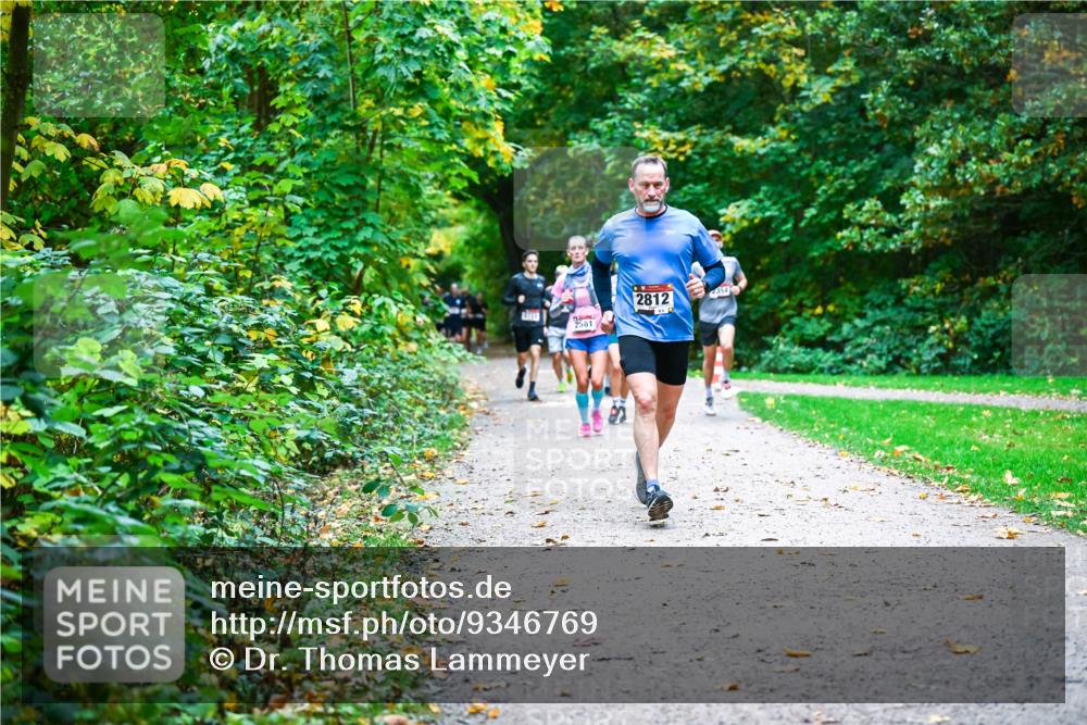 12.10.2025 - Bramfelder Halbmarathon 2025 Dr. Thomas Lammeyer http://msf.ph/oto/9346769 12.10.2025 10:21:30 Laufen 2581, 2812 meine-sportfotos.de