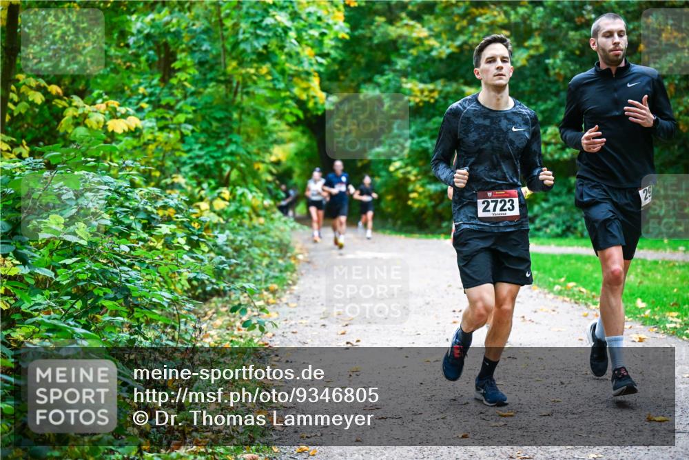 12.10.2025 - Bramfelder Halbmarathon 2025 Dr. Thomas Lammeyer http://msf.ph/oto/9346805 12.10.2025 10:21:37 Laufen 2723, 29 meine-sportfotos.de