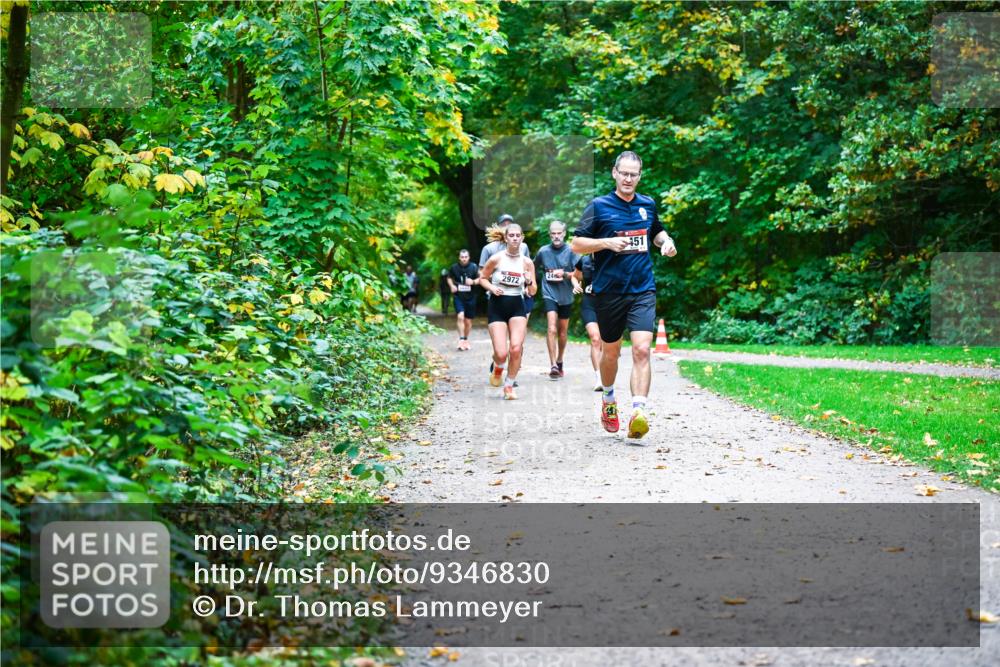 12.10.2025 - Bramfelder Halbmarathon 2025 Dr. Thomas Lammeyer http://msf.ph/oto/9346830 12.10.2025 10:21:42 Laufen 24, 2972, 451 meine-sportfotos.de