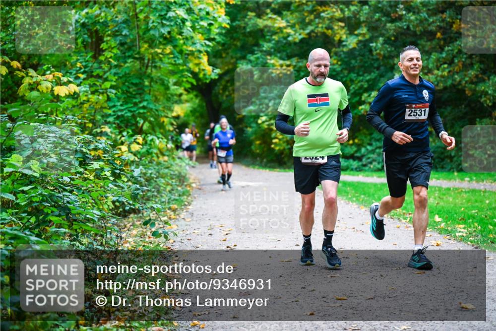 12.10.2025 - Bramfelder Halbmarathon 2025 Dr. Thomas Lammeyer http://msf.ph/oto/9346931 12.10.2025 10:22:01 Laufen 2024, 2531 meine-sportfotos.de