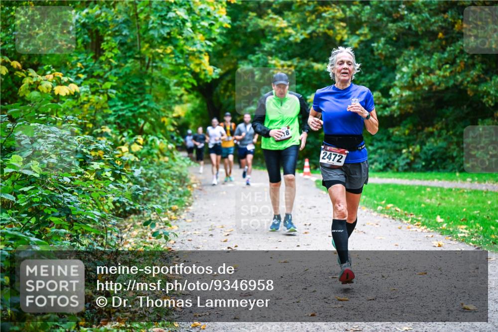 12.10.2025 - Bramfelder Halbmarathon 2025 Dr. Thomas Lammeyer http://msf.ph/oto/9346958 12.10.2025 10:22:06 Laufen 2472 meine-sportfotos.de