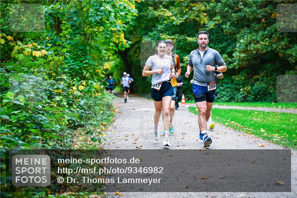 12.10.2025 - Bramfelder Halbmarathon 2025 Dr. Thomas Lammeyer http://msf.ph/oto/9346982 12.10.2025 10:22:11 Laufen 013, 2890 meine-sportfotos.de