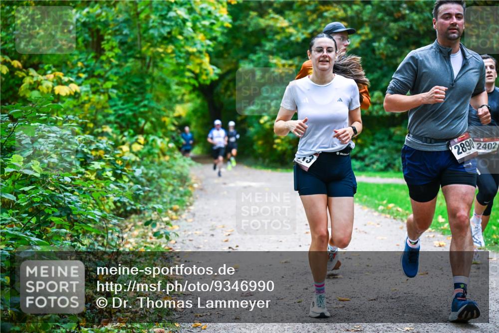 12.10.2025 - Bramfelder Halbmarathon 2025 Dr. Thomas Lammeyer http://msf.ph/oto/9346990 12.10.2025 10:22:12 Laufen 1240, 2892402 meine-sportfotos.de