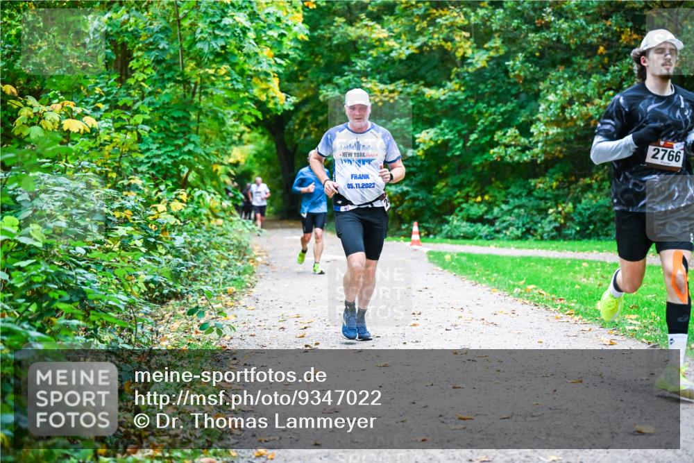 12.10.2025 - Bramfelder Halbmarathon 2025 Dr. Thomas Lammeyer http://msf.ph/oto/9347022 12.10.2025 10:22:19 Laufen 05, 11, 2023, 2766 meine-sportfotos.de