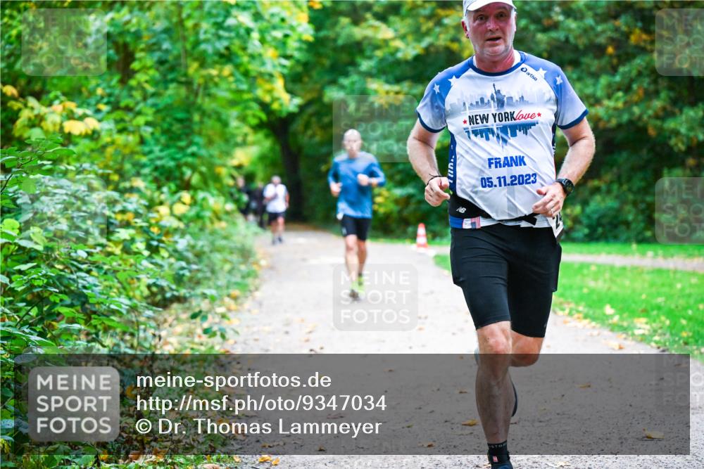 12.10.2025 - Bramfelder Halbmarathon 2025 Dr. Thomas Lammeyer http://msf.ph/oto/9347034 12.10.2025 10:22:21 Laufen 05, 11, 2023 meine-sportfotos.de