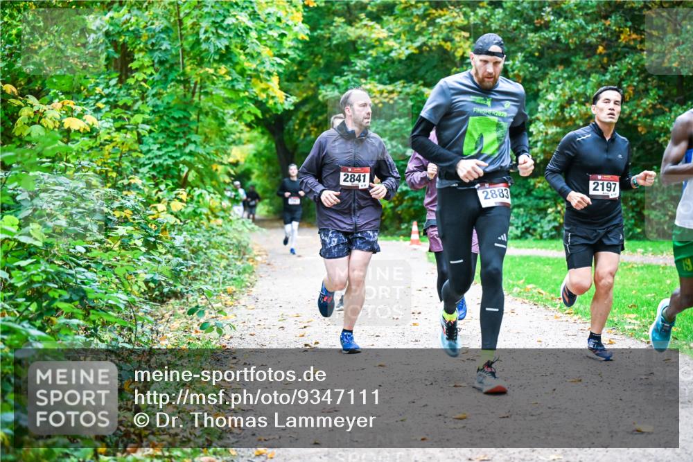 12.10.2025 - Bramfelder Halbmarathon 2025 Dr. Thomas Lammeyer http://msf.ph/oto/9347111 12.10.2025 10:22:35 Laufen 2023, 2841, 2883, 2197, 19 meine-sportfotos.de