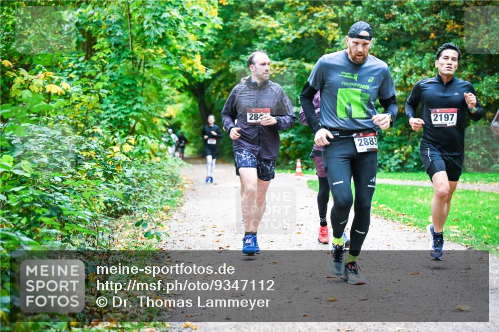 12.10.2025 - Bramfelder Halbmarathon 2025 Dr. Thomas Lammeyer http://msf.ph/oto/9347112 12.10.2025 10:22:35 Laufen 28, 2025, 2883, 2197 meine-sportfotos.de