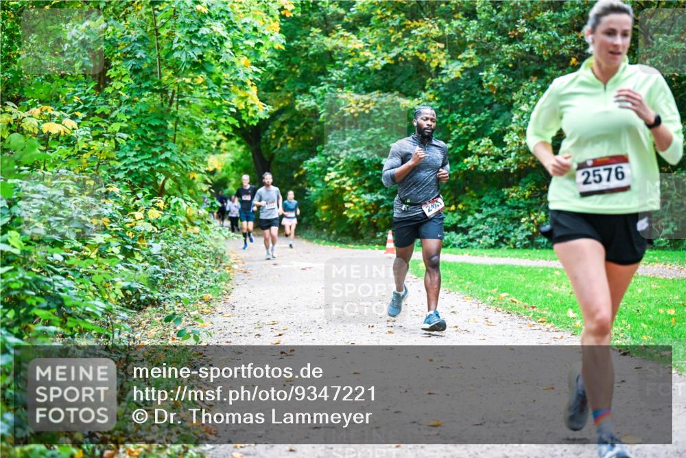12.10.2025 - Bramfelder Halbmarathon 2025 Dr. Thomas Lammeyer http://msf.ph/oto/9347221 12.10.2025 10:23:01 Laufen 2576 meine-sportfotos.de