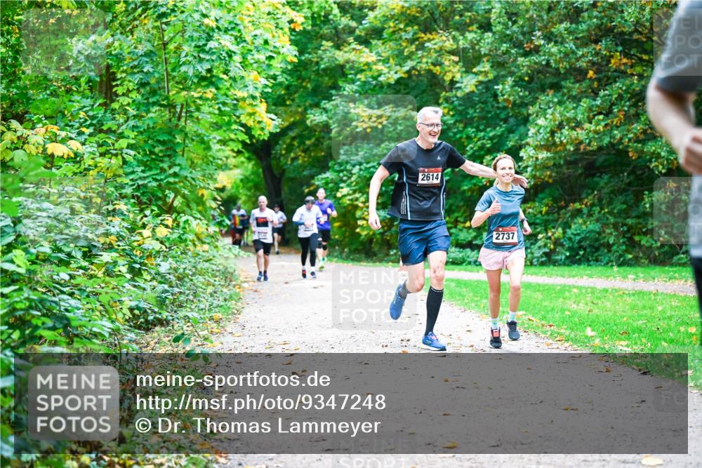 12.10.2025 - Bramfelder Halbmarathon 2025 Dr. Thomas Lammeyer http://msf.ph/oto/9347248 12.10.2025 10:23:09 Laufen 2614, 2737 meine-sportfotos.de