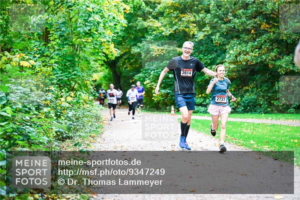 12.10.2025 - Bramfelder Halbmarathon 2025 Dr. Thomas Lammeyer http://msf.ph/oto/9347249 12.10.2025 10:23:09 Laufen 2614, 2737 meine-sportfotos.de