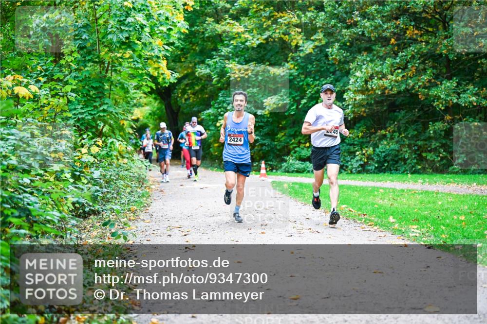 12.10.2025 - Bramfelder Halbmarathon 2025 Dr. Thomas Lammeyer http://msf.ph/oto/9347300 12.10.2025 10:23:18 Laufen  meine-sportfotos.de