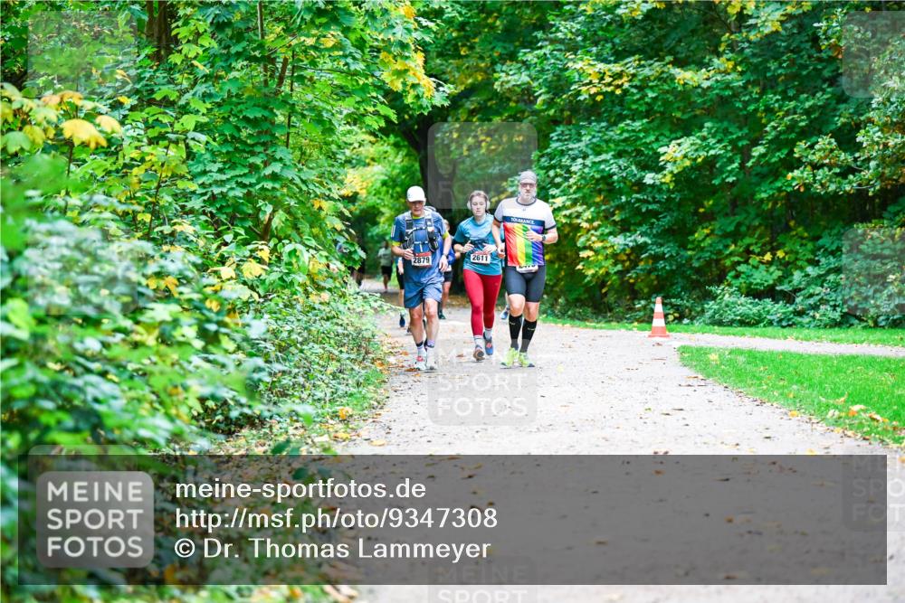 12.10.2025 - Bramfelder Halbmarathon 2025 Dr. Thomas Lammeyer http://msf.ph/oto/9347308 12.10.2025 10:23:20 Laufen 2879, 2611 meine-sportfotos.de