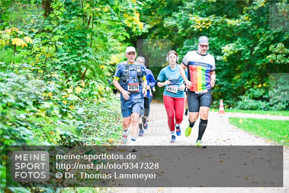 12.10.2025 - Bramfelder Halbmarathon 2025 Dr. Thomas Lammeyer http://msf.ph/oto/9347328 12.10.2025 10:23:23 Laufen 2879, 2611 meine-sportfotos.de