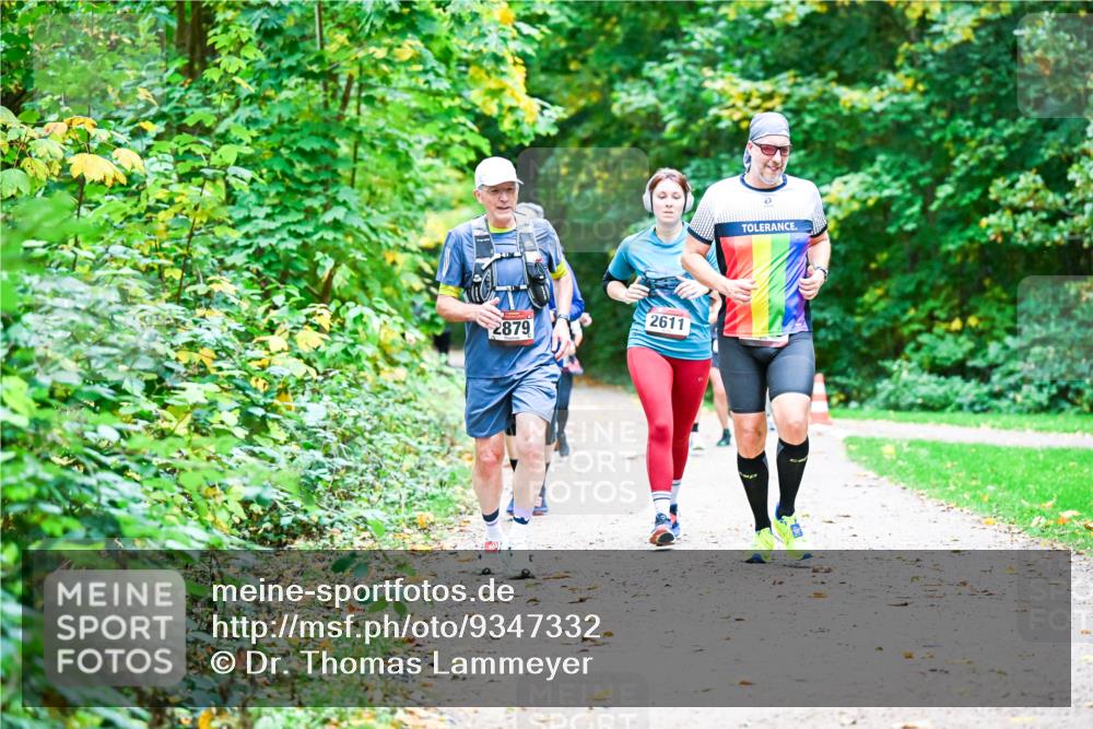 12.10.2025 - Bramfelder Halbmarathon 2025 Dr. Thomas Lammeyer http://msf.ph/oto/9347332 12.10.2025 10:23:24 Laufen 2879, 2611 meine-sportfotos.de
