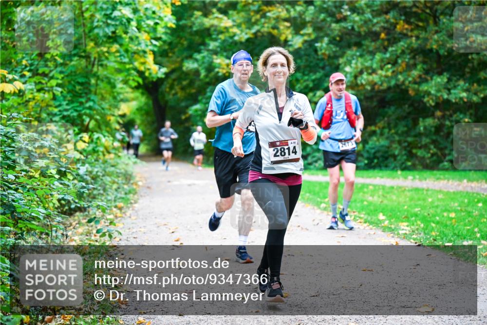 12.10.2025 - Bramfelder Halbmarathon 2025 Dr. Thomas Lammeyer http://msf.ph/oto/9347366 12.10.2025 10:23:30 Laufen 2814, 2673 meine-sportfotos.de