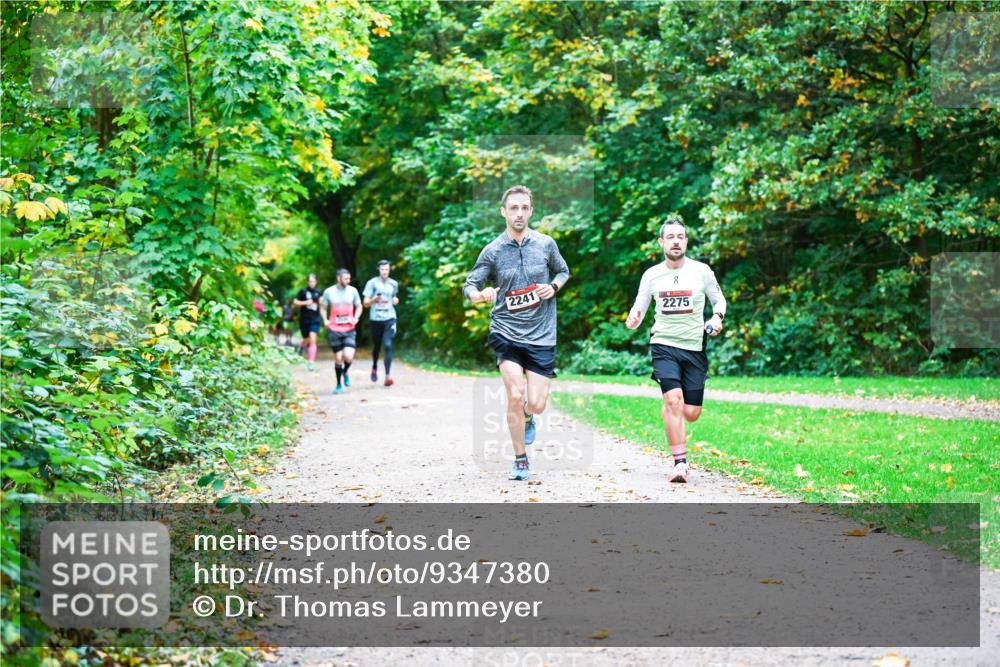 12.10.2025 - Bramfelder Halbmarathon 2025 Dr. Thomas Lammeyer http://msf.ph/oto/9347380 12.10.2025 10:23:35 Laufen 2241, 2275 meine-sportfotos.de