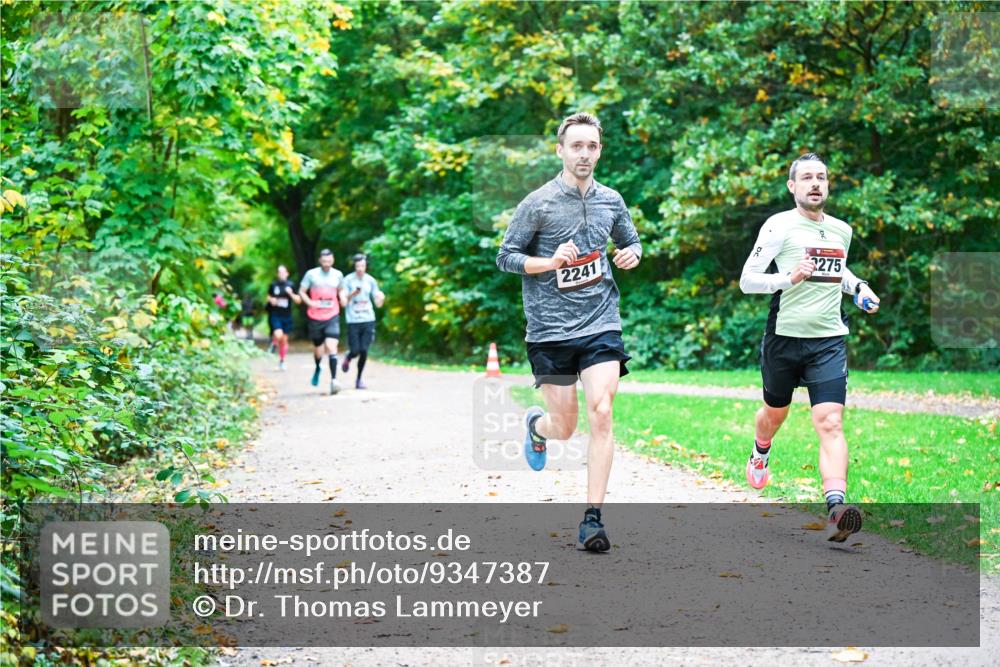 12.10.2025 - Bramfelder Halbmarathon 2025 Dr. Thomas Lammeyer http://msf.ph/oto/9347387 12.10.2025 10:23:36 Laufen 0, 2241, 275 meine-sportfotos.de