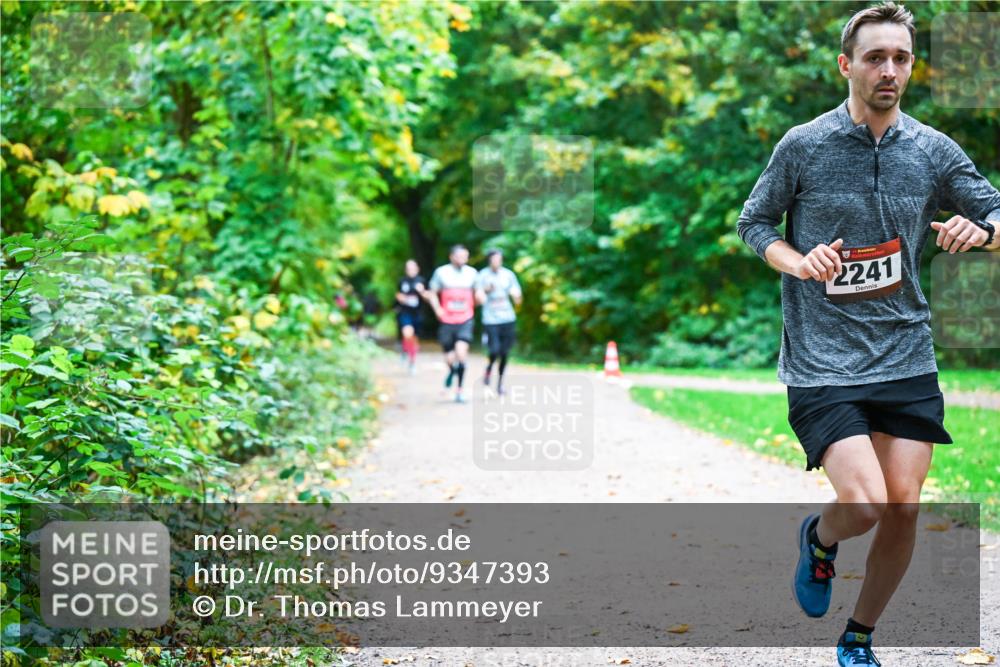 12.10.2025 - Bramfelder Halbmarathon 2025 Dr. Thomas Lammeyer http://msf.ph/oto/9347393 12.10.2025 10:23:37 Laufen 2241 meine-sportfotos.de