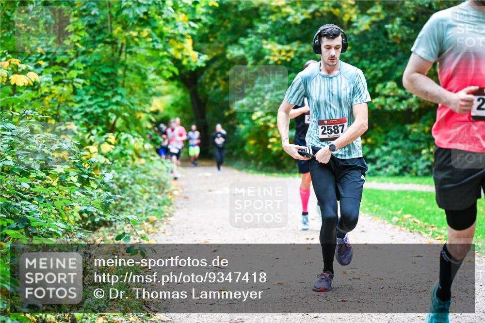 12.10.2025 - Bramfelder Halbmarathon 2025 Dr. Thomas Lammeyer http://msf.ph/oto/9347418 12.10.2025 10:23:43 Laufen 2587, 2 meine-sportfotos.de