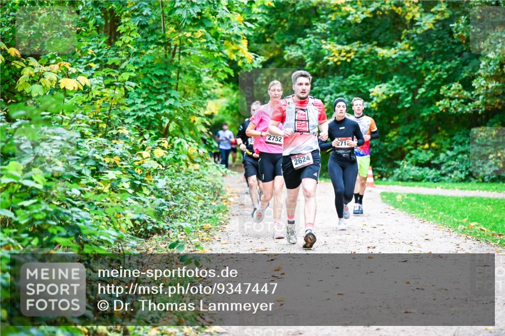 12.10.2025 - Bramfelder Halbmarathon 2025 Dr. Thomas Lammeyer http://msf.ph/oto/9347447 12.10.2025 10:23:51 Laufen 2752, 2624, 271 meine-sportfotos.de