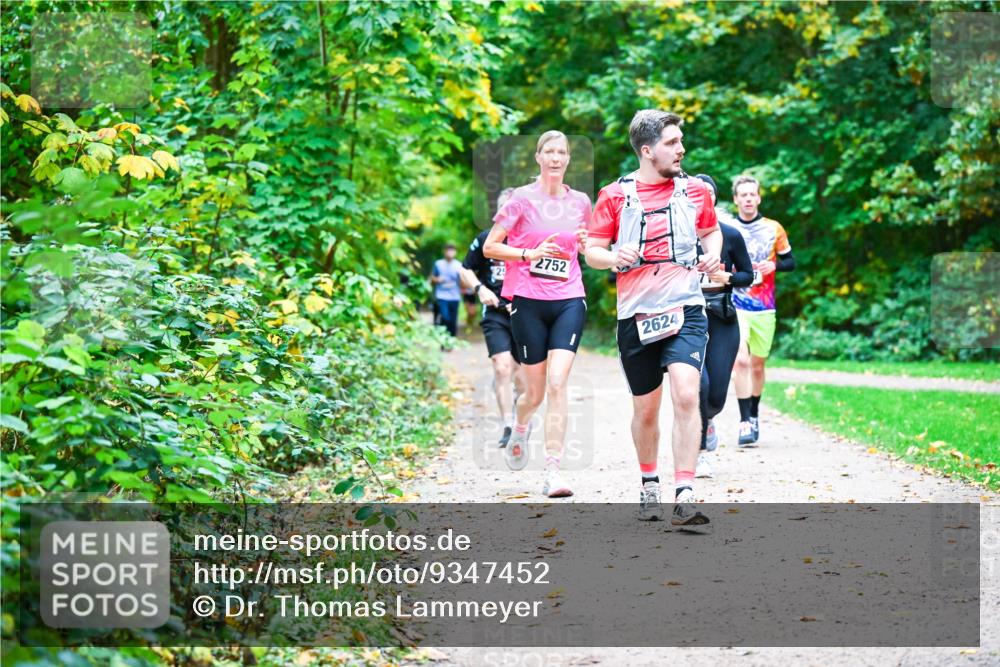12.10.2025 - Bramfelder Halbmarathon 2025 Dr. Thomas Lammeyer http://msf.ph/oto/9347452 12.10.2025 10:23:51 Laufen 2752, 2624 meine-sportfotos.de